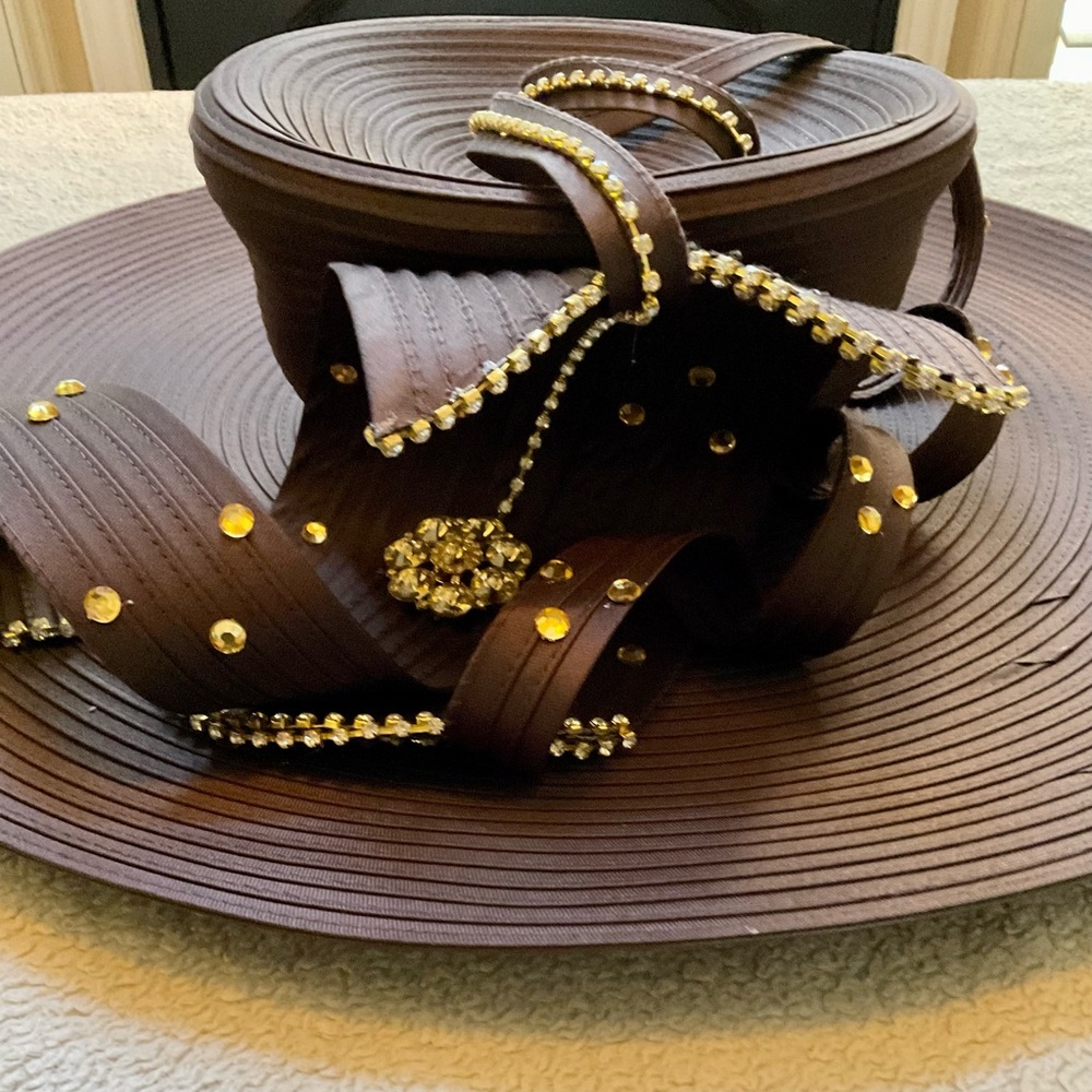 Gorgeous brown classic Tally Taylor hat - Picture 2 of 7